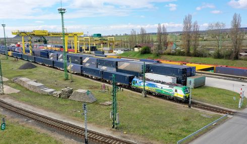 A Debrecen - Macs Ipari Park intermodális konténertermináljának üzemeltetője a GYSEV CARGO Zrt.